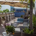 Hotel Miiro Borneta