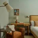 Miiro Borneta 4* Barcelone