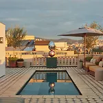 Hotel Miiro Borneta